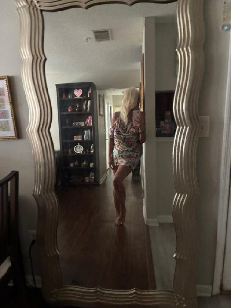 ✅ Swedish Busty Blonde photo 1