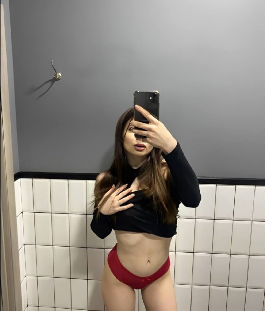 Emily photo 1