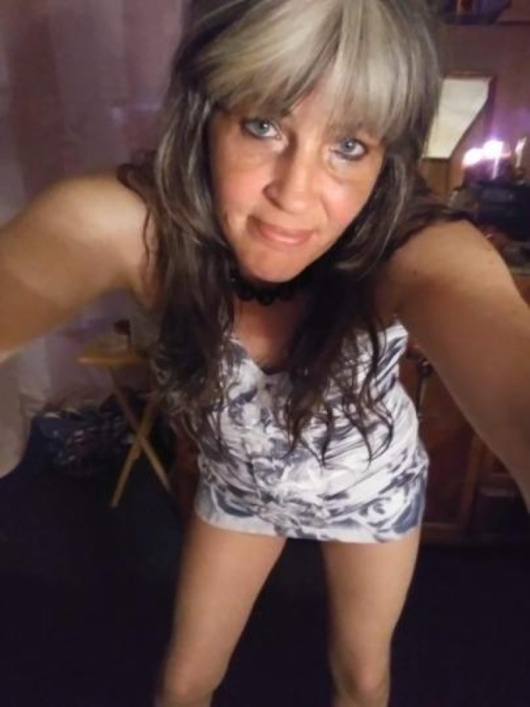 LovelyT photo 1