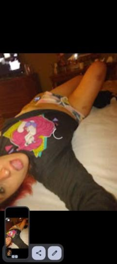 Nikki photo 1