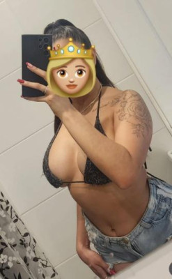 Camila🍆 listing photo