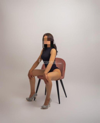 enjoy hot girl (hey hey im julie) listing photo