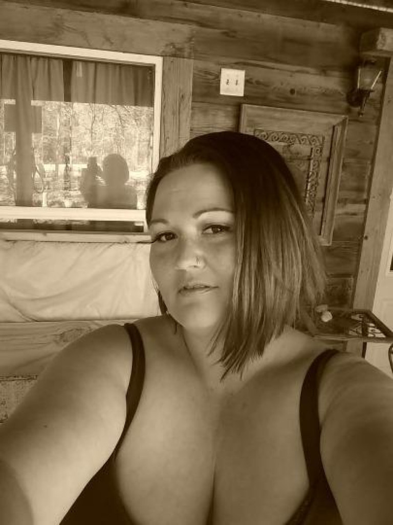 Natalie photo 1