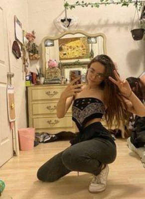 Thelmamoon – American escort in Dresden listing photo
