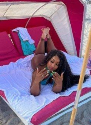 Mel – French escort in Cascais listing photo
