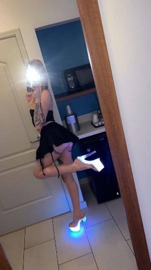Lana photo 1