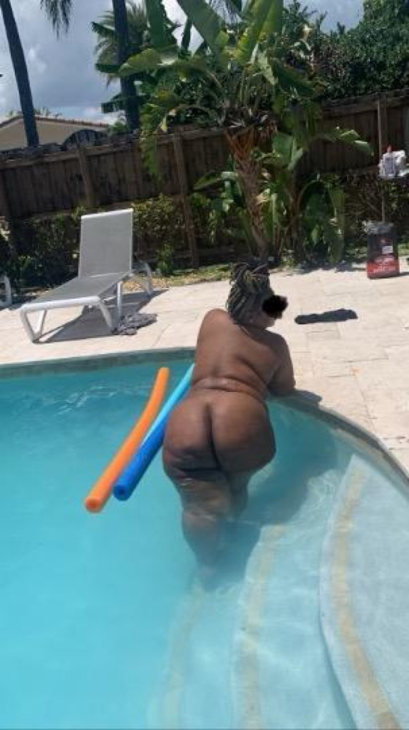 JUICY photo 1