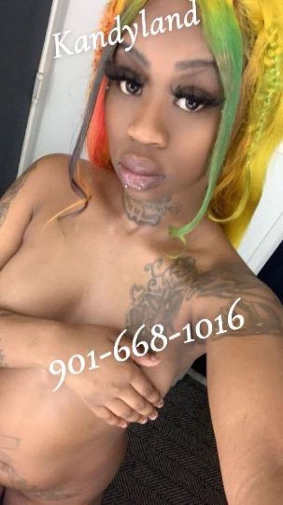 New Pics🥰Subscribe to my onlyfans 🍫🍭🍬Welcome to kandyland🍬🍭 photo 1