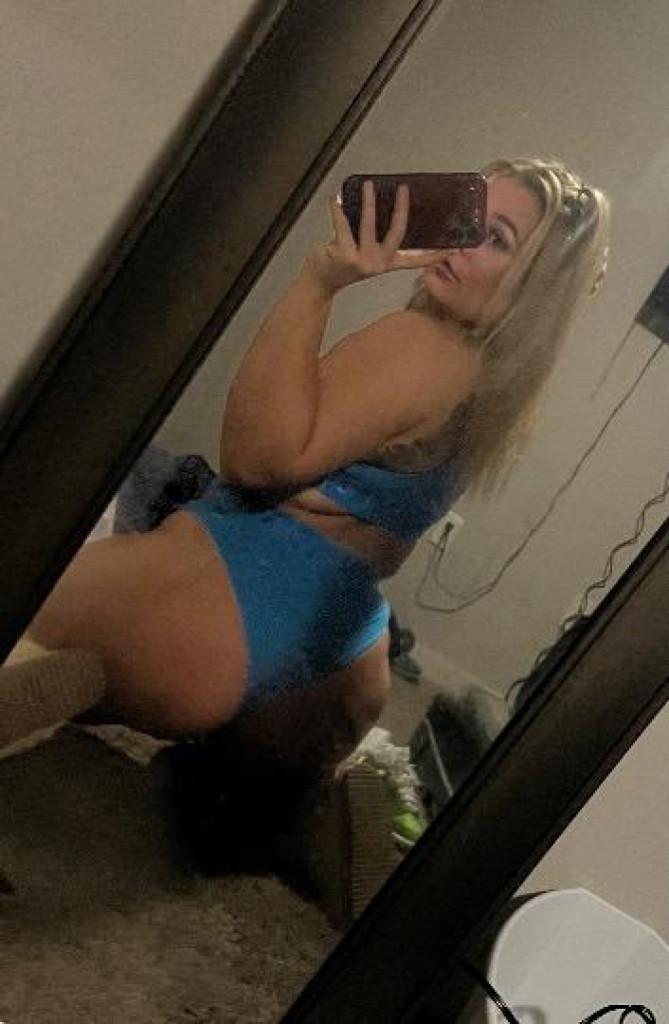 Allie photo 1