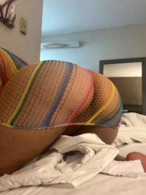 COME SEE ME 😘😘 QV SPECIAL . IMA MAKE IT WORTH IT 😋😋 come bust a good nut daddy 🫦🫦 listing photo