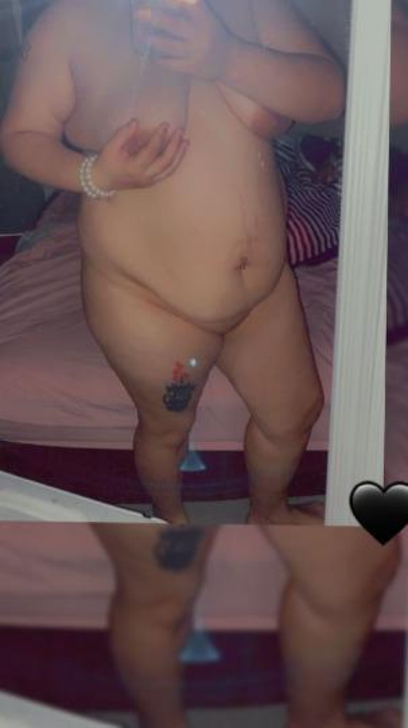 Ashley photo 1