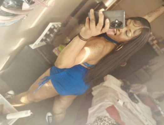 Lola listing photo