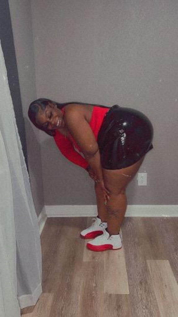 Roxi photo 1