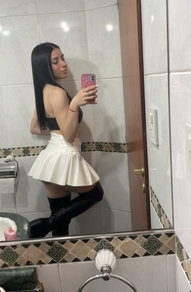 Arianna photo 1