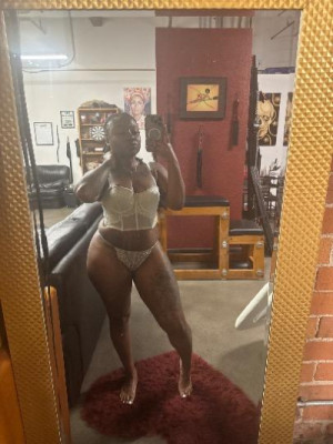 MistressMOCHA listing photo
