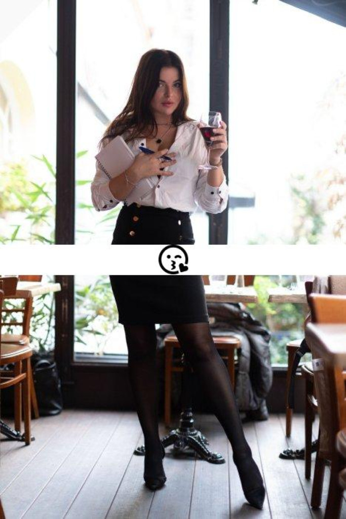 Elena photo 1
