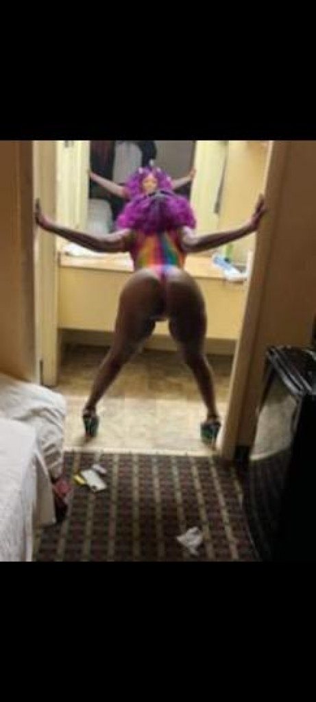 freaknastieeee photo 1