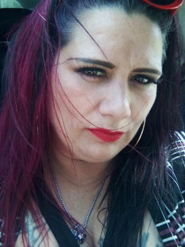 Mandee photo 1
