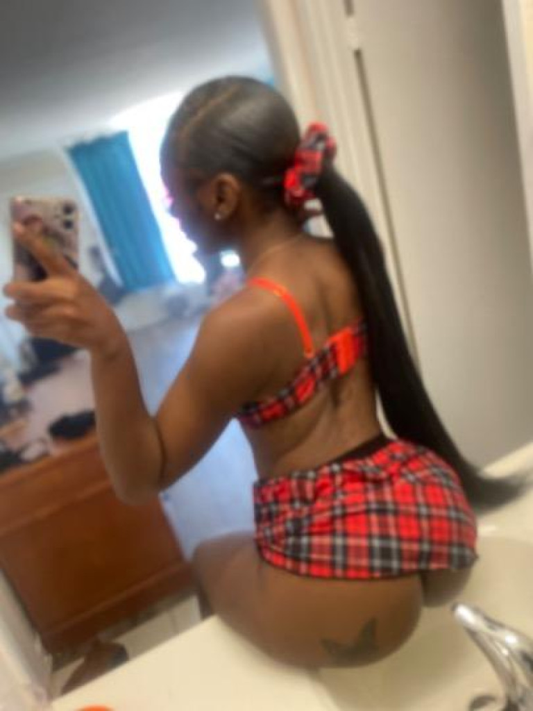 Lil photo 1