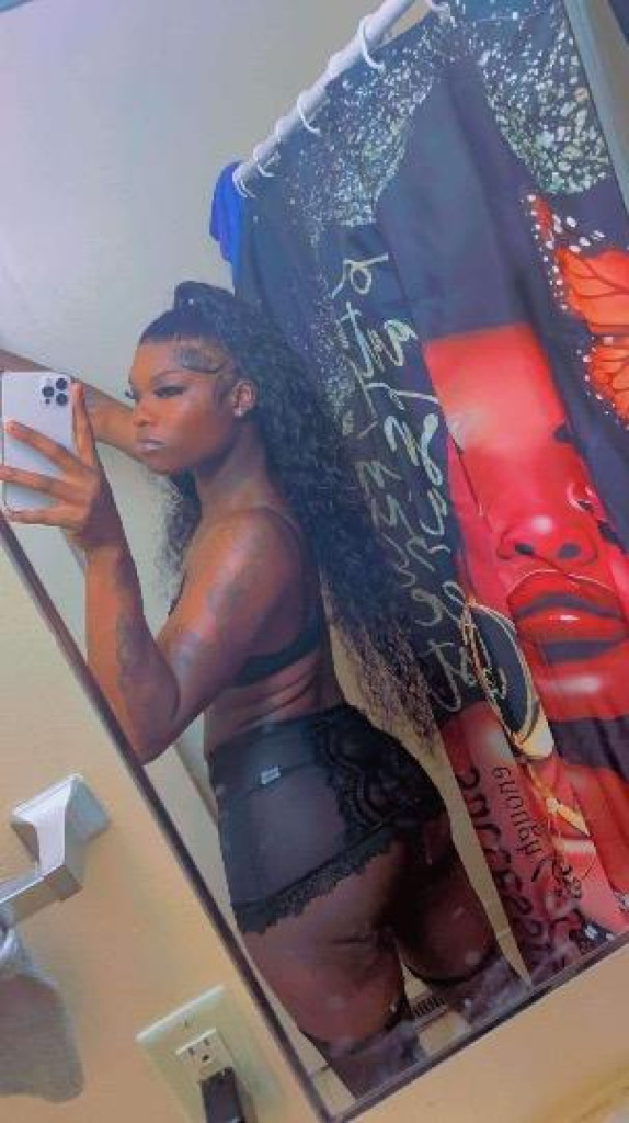 Chyna photo 1