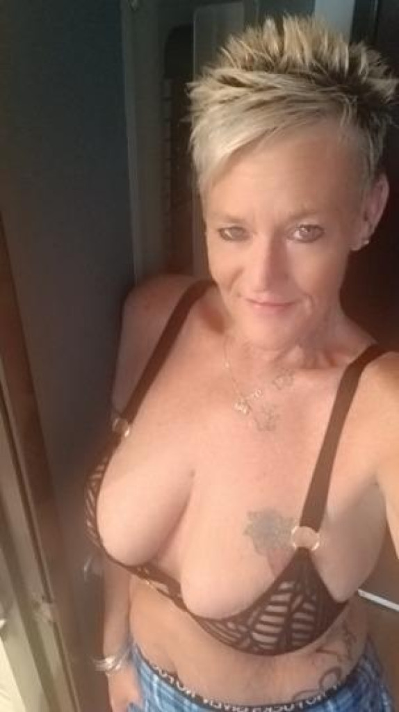 Blondi photo 1