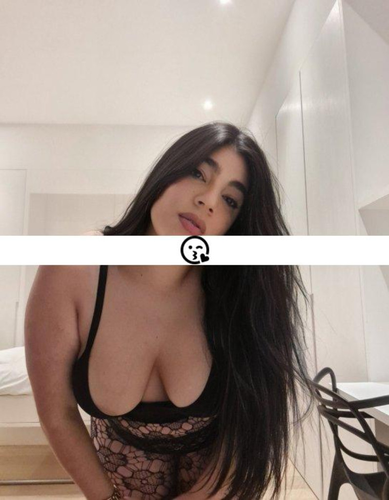 Monica Jolie photo 1