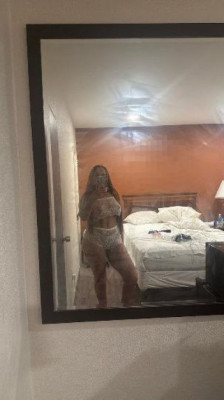 Pay in person /no depsit 100 %real no drama listing photo
