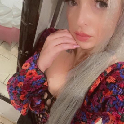 Violet listing photo