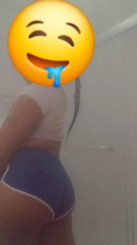 😀Here for a limited time only 🧁Carmella the Freak😋👄🍼🥳🥰 photo 1