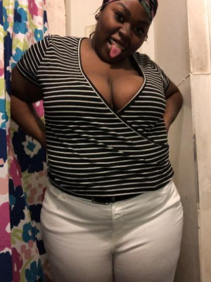 Im just a pretty girl who likes to have fun listing photo