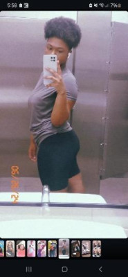 slim thick chick listing photo