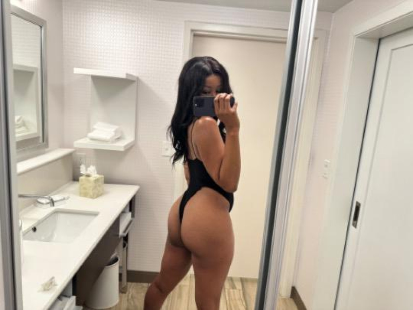 Kendra photo 1