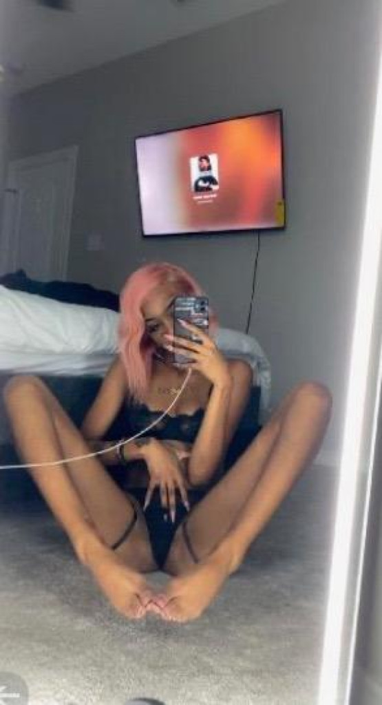 Kyra photo 1
