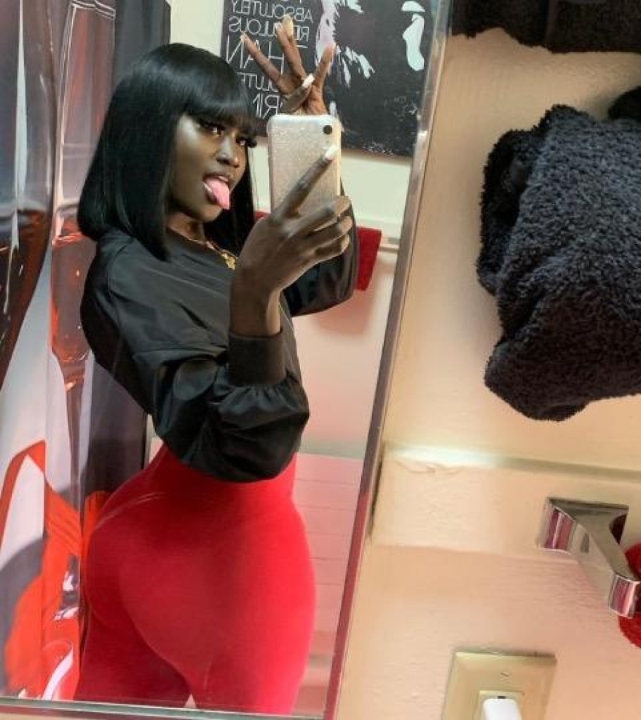 Naomi photo 1