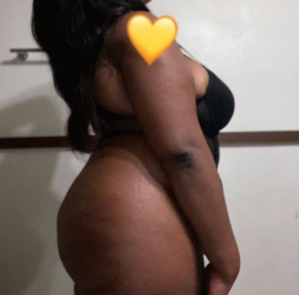 Lashae photo 1