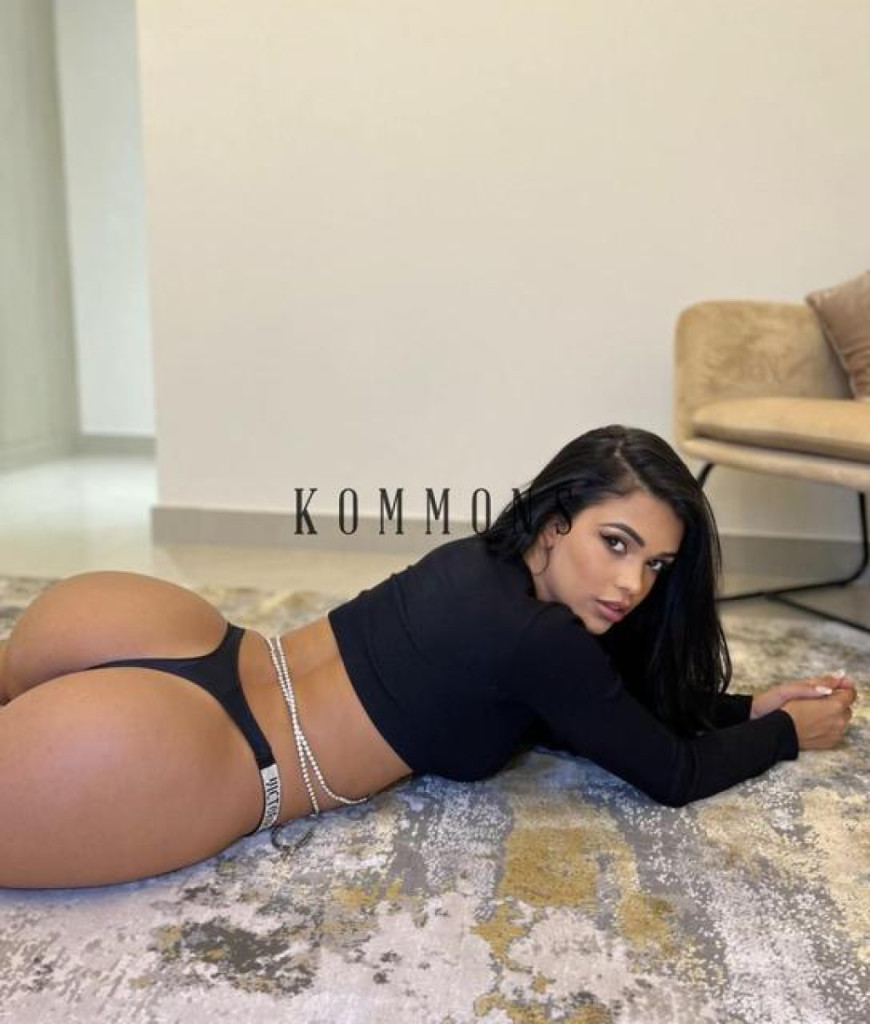 Mel photo 1
