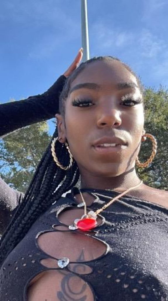 Tiny photo 1