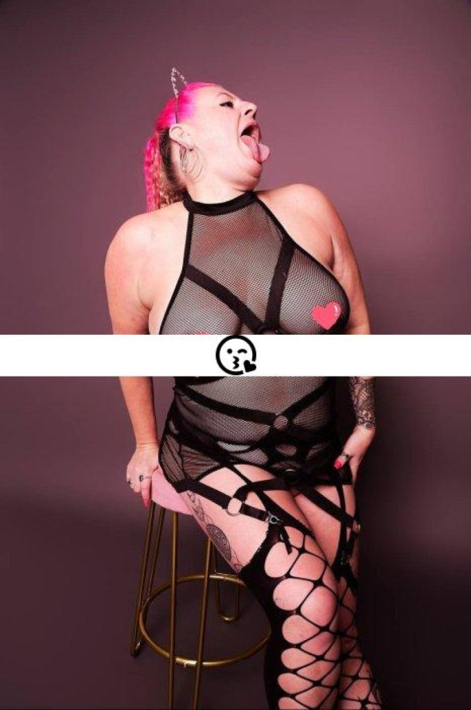 Kittenjj Pornstar photo 1