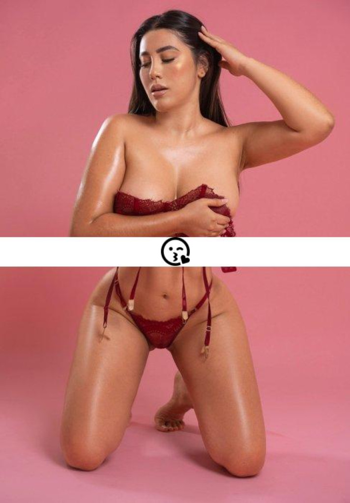 Camila photo 1