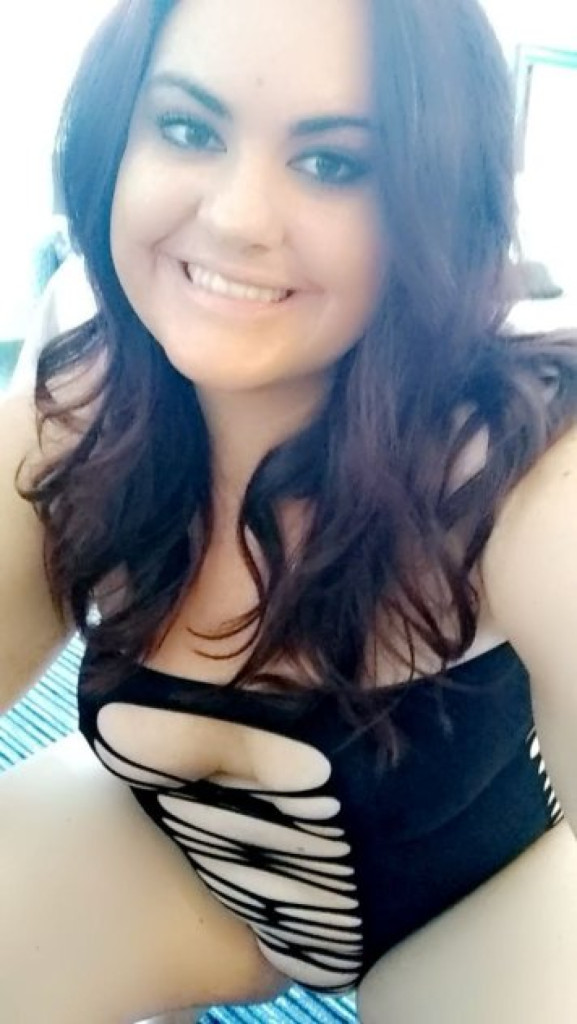 Katie Kakez photo 1