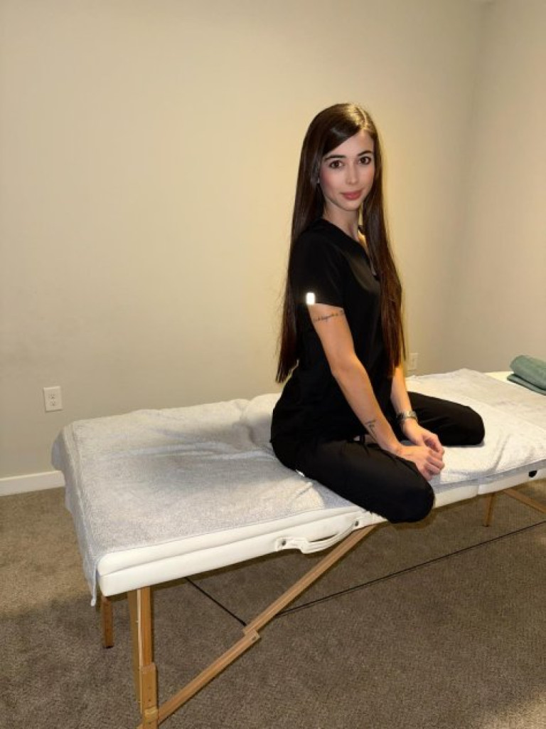 massage therapist photo 1