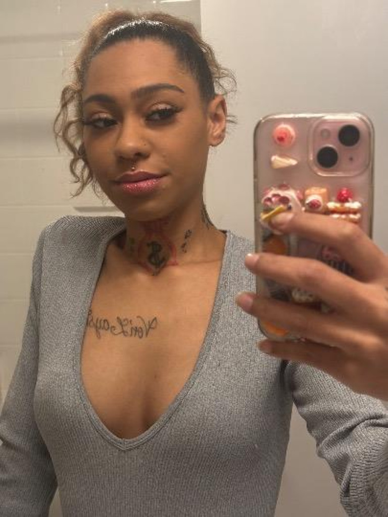 Lightskinnn photo 1