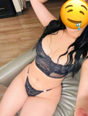 👅I am sexy Latin girl available 24/7 for you🍭 listing photo