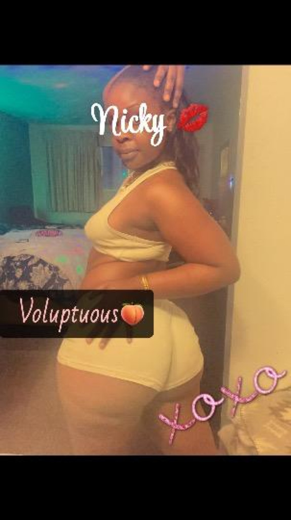 🍑 N i c k y 🍫 photo 1
