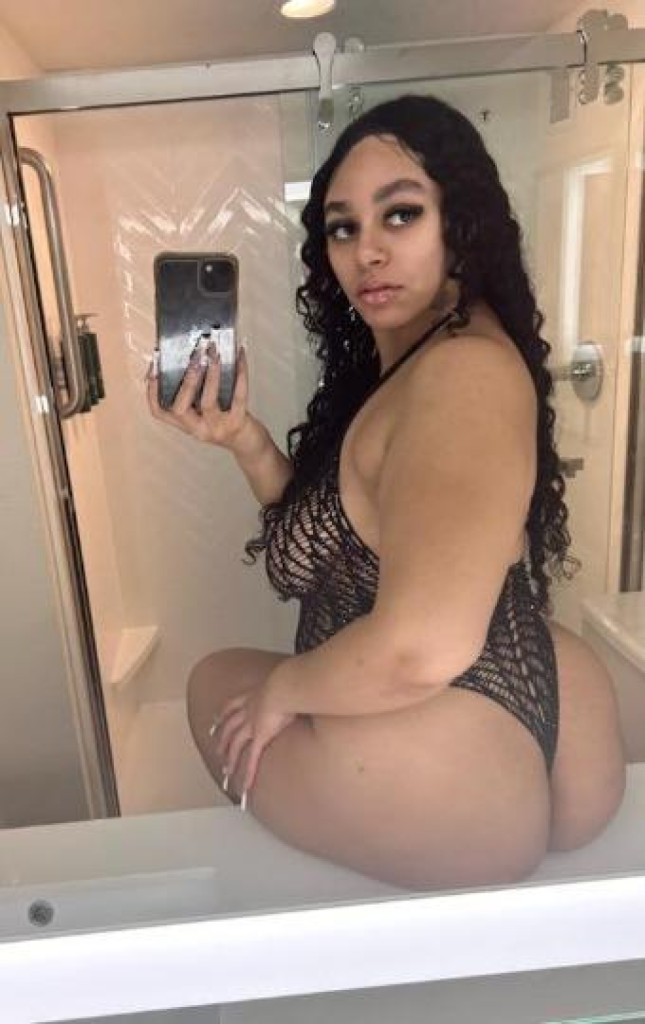Valerie photo 1