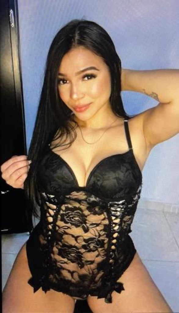 Sara photo 1