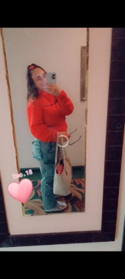 LayylAyy listing photo