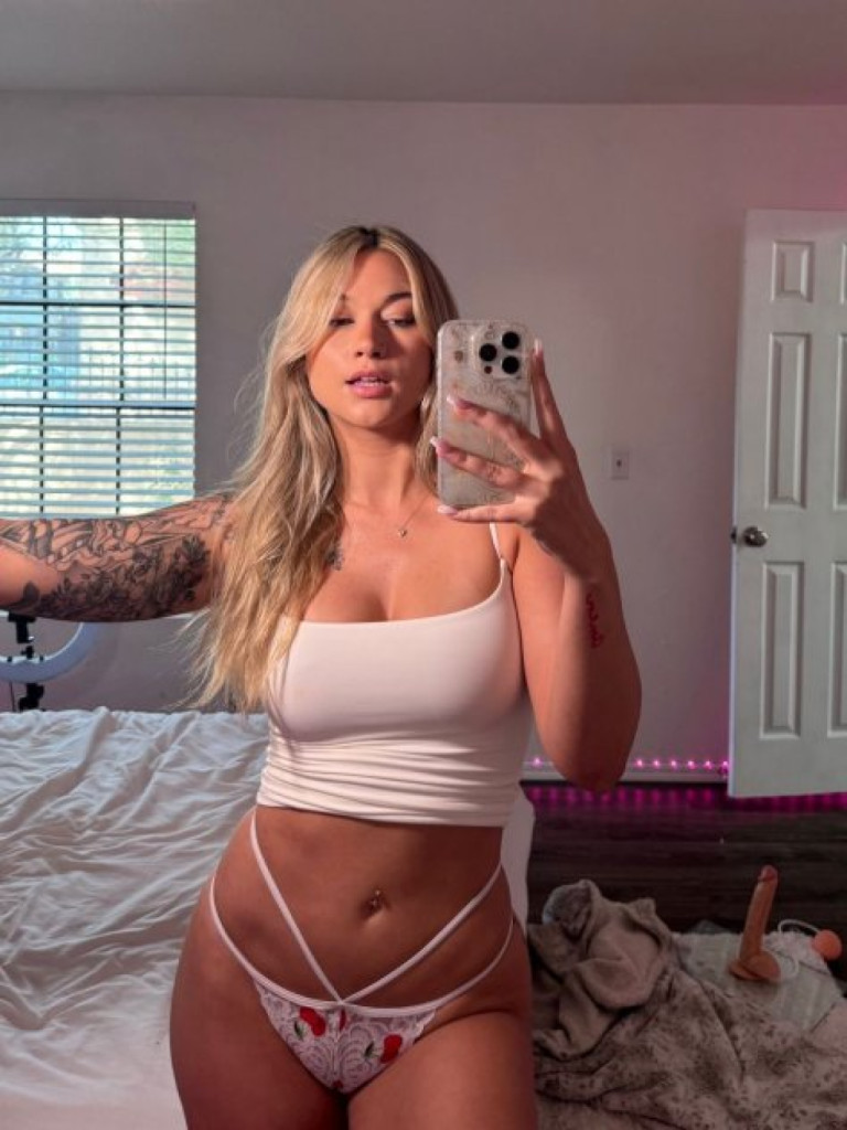 Diana👅😍 photo 1