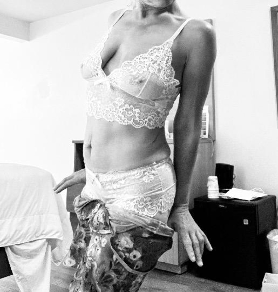 Gabtielle photo 1