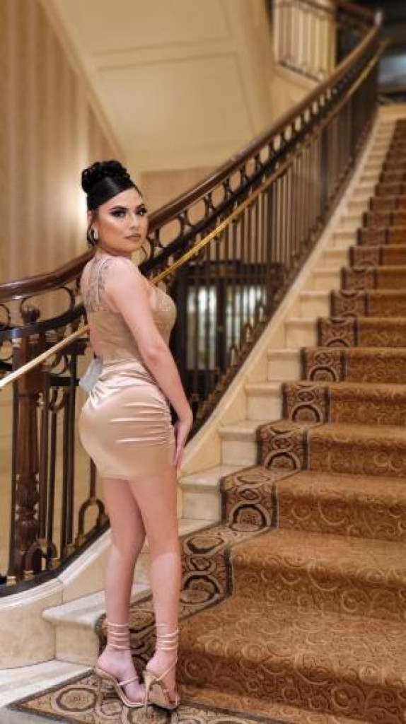 Pretty & Petite 🎀🌙💕 photo 1